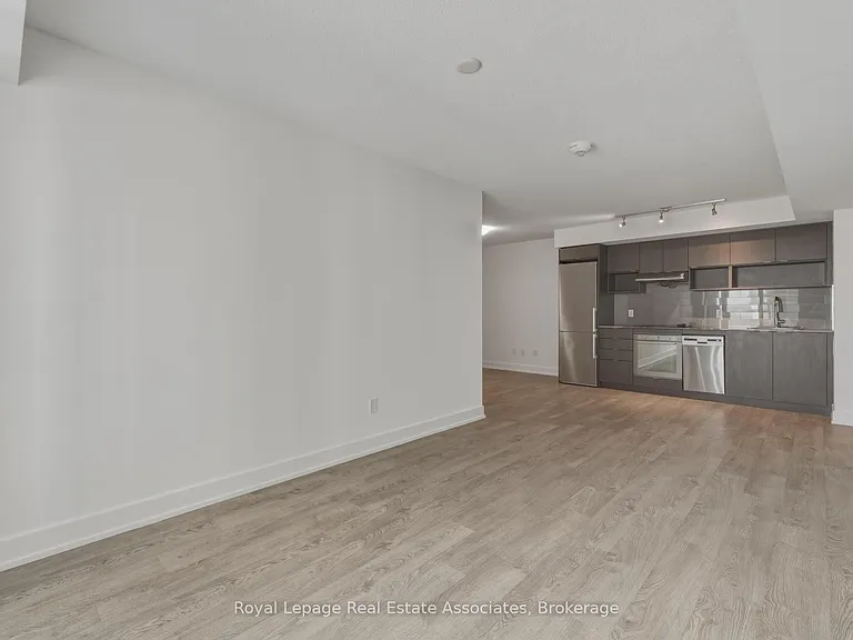7 Mabelle Ave #2806 — Photo 10