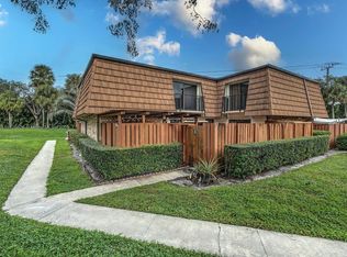 9158A SW 23rd St, Davie, FL 33324