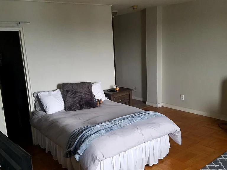 2601 Pennsylvania Ave #7 — Photo 6