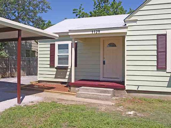 3rd image of 1129 NW Oak Ave