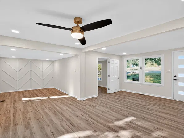 1496 Farrell Rd, Sanford, NC 27330