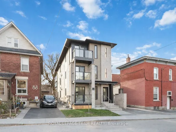 90 Elm St, Ottawa, ON K1R 6N3