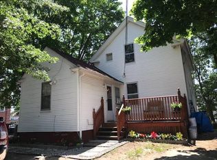 15 Willis St, Cranston, RI 02910