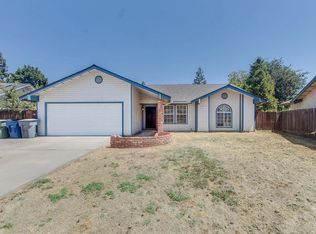 71 N Tammi Ct, Clovis, CA 93611