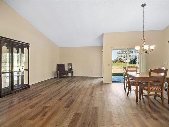 4th image of 6944 Edgeworth Dr