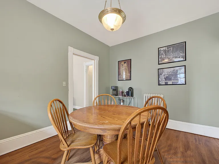 230 College Ave NE — Photo 14