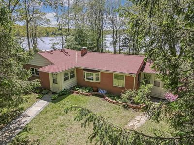 1144 Lexington Ave, Pocono Summit, PA, 18346