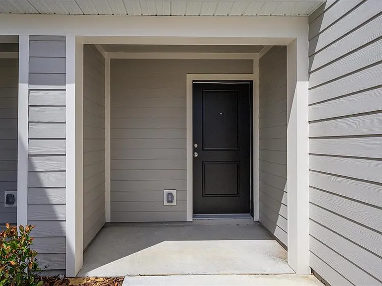 862 Lynx St — Photo 3