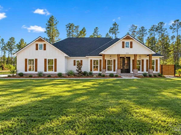 3276 Parkstone Pines Rd, Pace, FL 32571