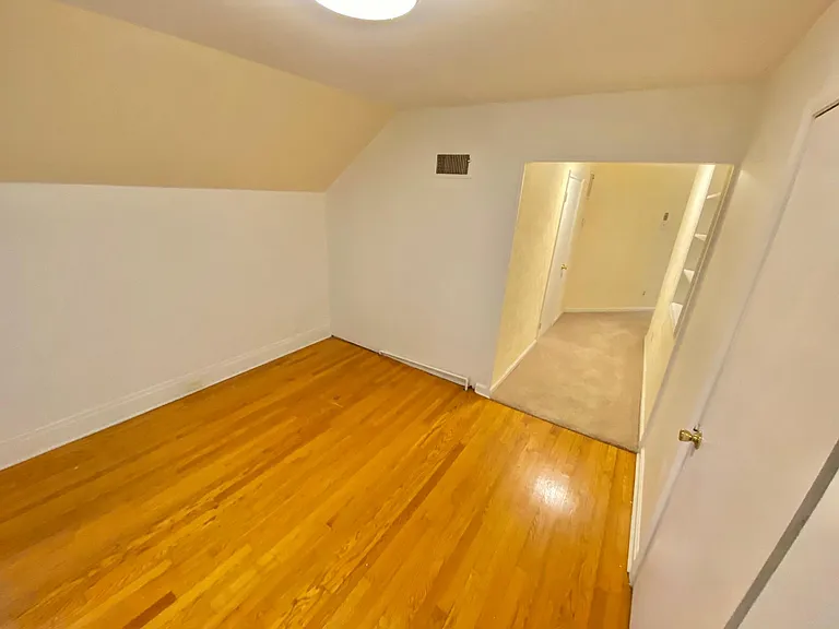 BEDROOM CORRIDOOR