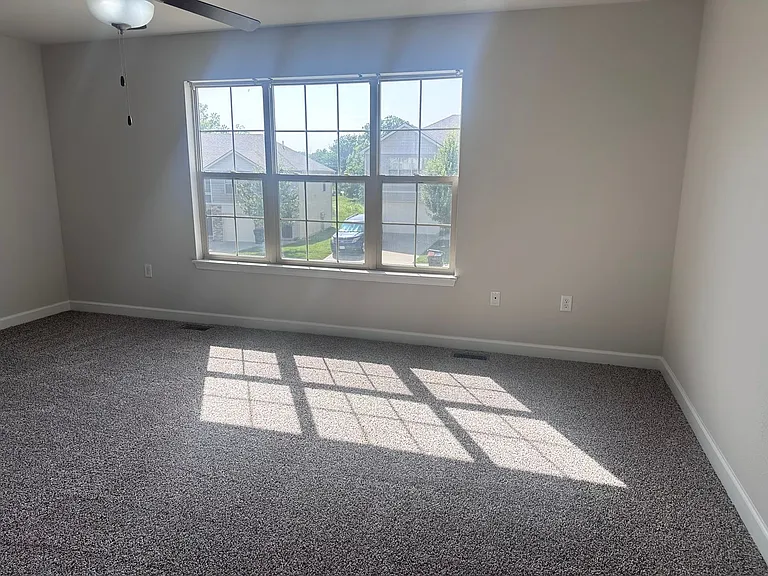1431 NE Mary Ct — Photo 11