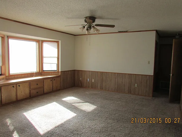 1200 S Abilene Ave — Photo 2