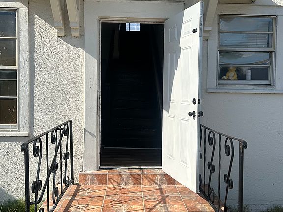 5th image of 231 S 1st St #1
