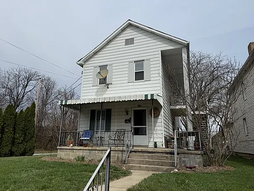429-431 E King St Photo 1