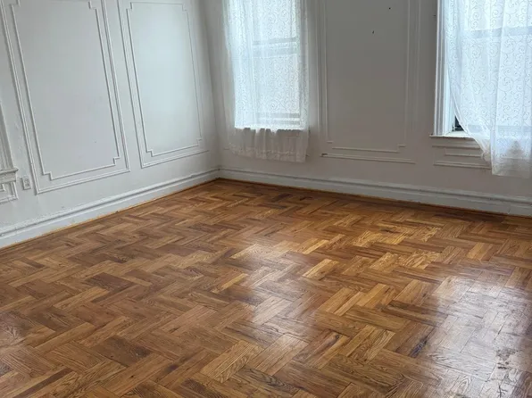 1610 Avenue P image 3 of 6