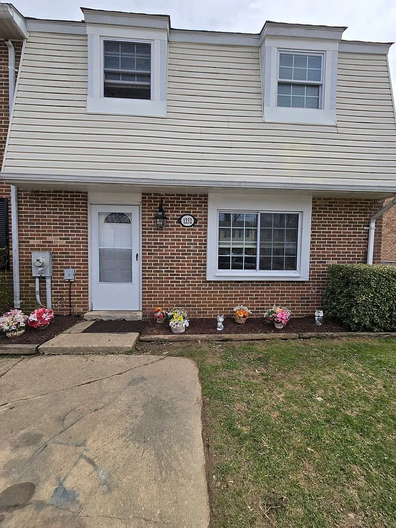 Photo 1 of 20 - 1232 Battery Dr - Havre De Grace, MD Primary Photo - 1232 Battery Dr