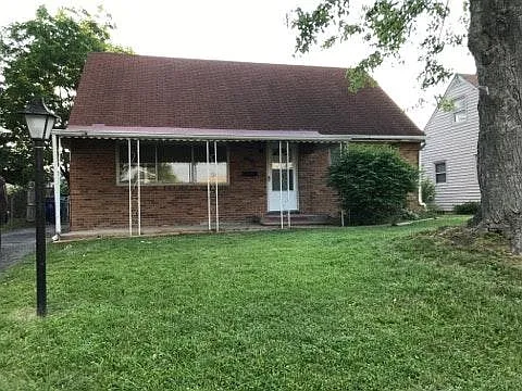 669 Savannah Dr photo 1