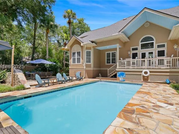 3 Myrtle Ln, Hilton Head Island, SC 29928