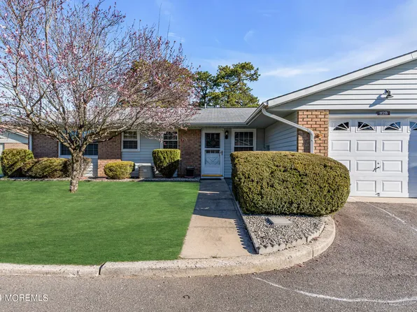 112B Cambridge Circle, Manchester, NJ 08759