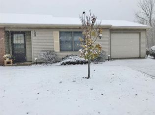 1558 E Kammerer Rd, Kendallville, IN 46755