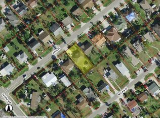 5222 Johns St, Naples, FL 34113