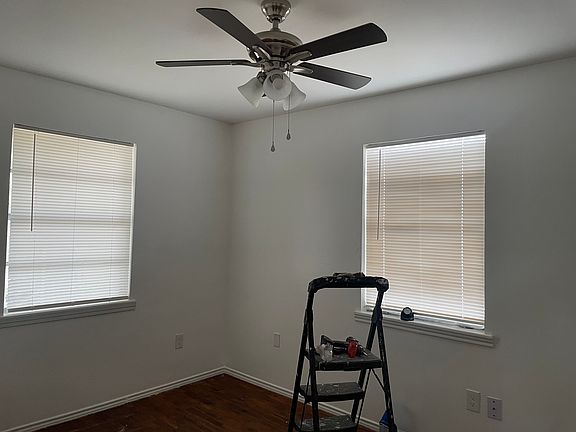 2nd image of 7402 Texarkana St