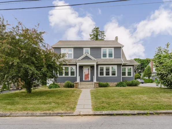 60 Dart St, New London, CT 06320