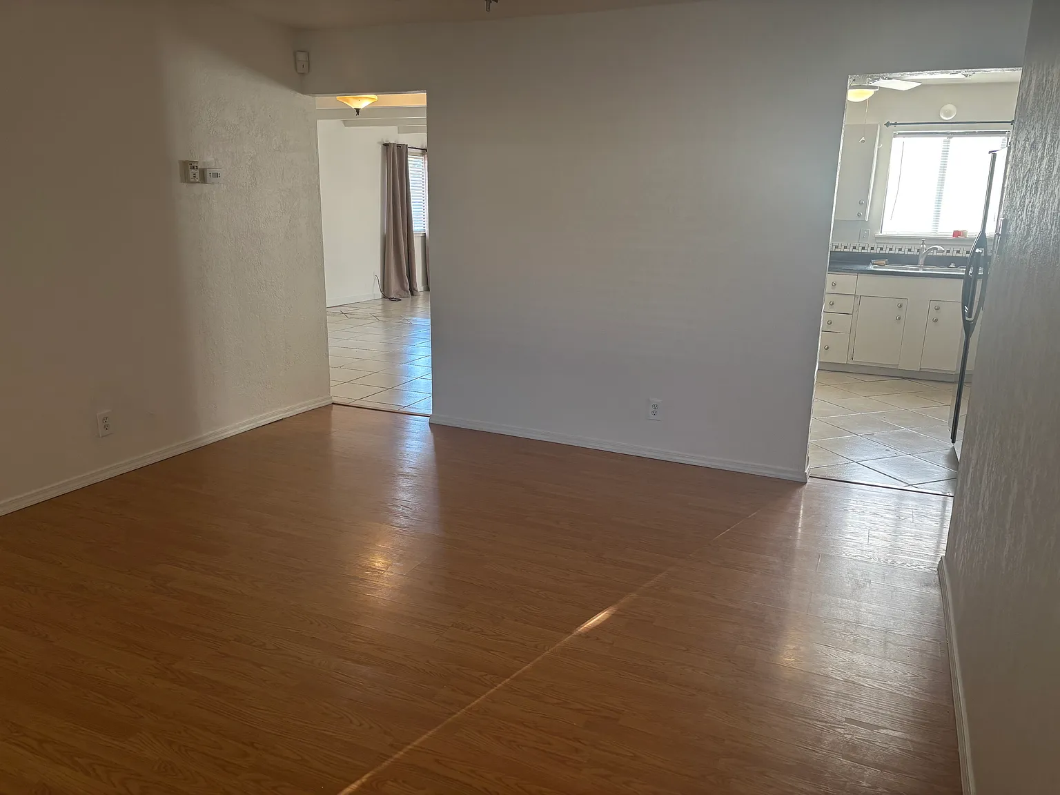 3 bed, 1467 sqft, $2,100 — Photo 2