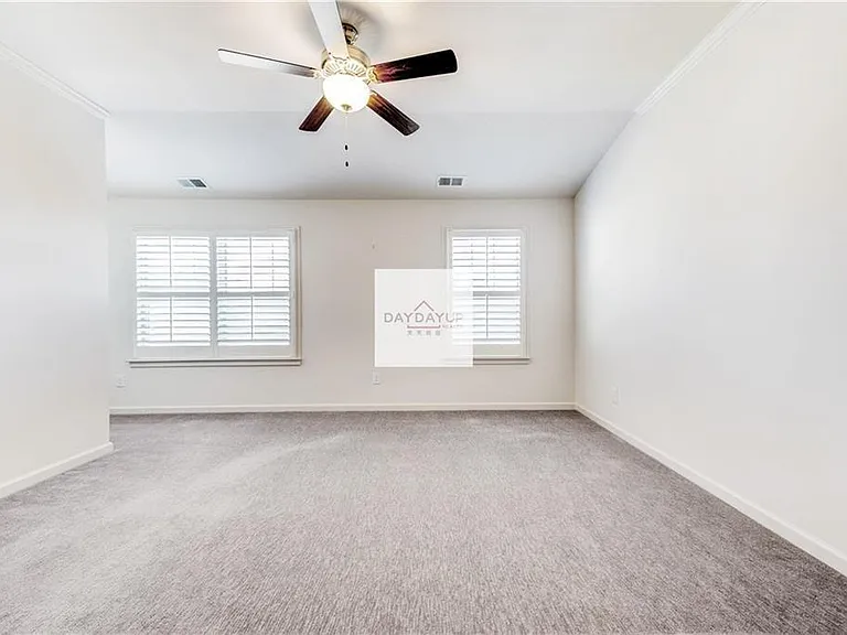 16 Lochurst Ln — Photo 11