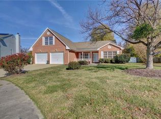 6 Troy Cir, Hampton, VA 23666