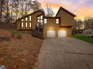 394 Saint Albans Ct SW, Mableton, GA 30126