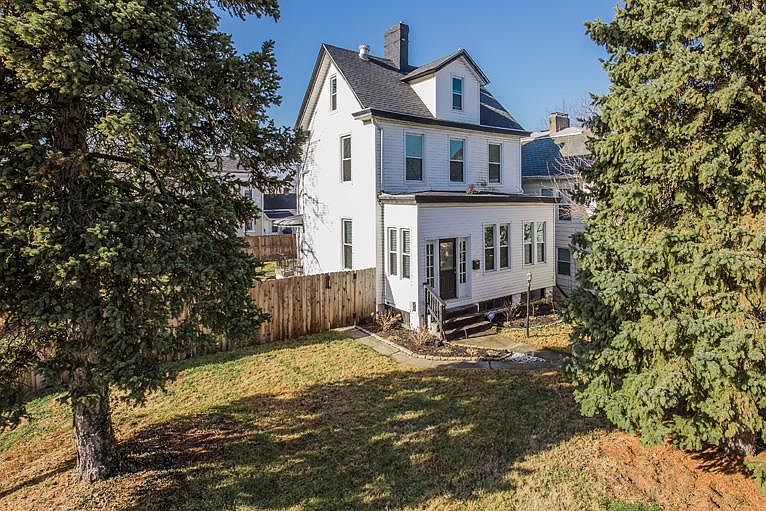 1st image of 708 Vine St