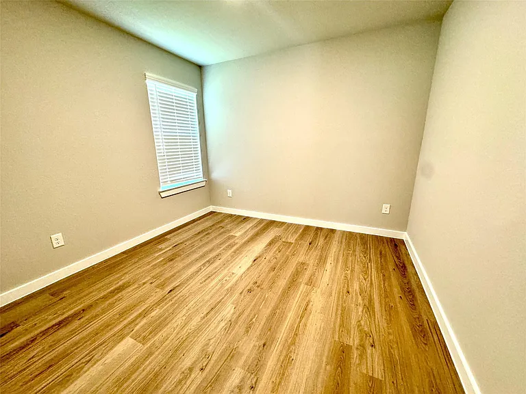 8615 Jetty Glen Dr — Photo 6