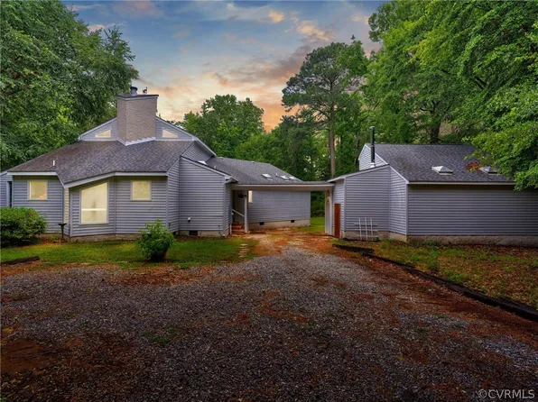 15409 River Bend Trl, Lanexa, VA 23089