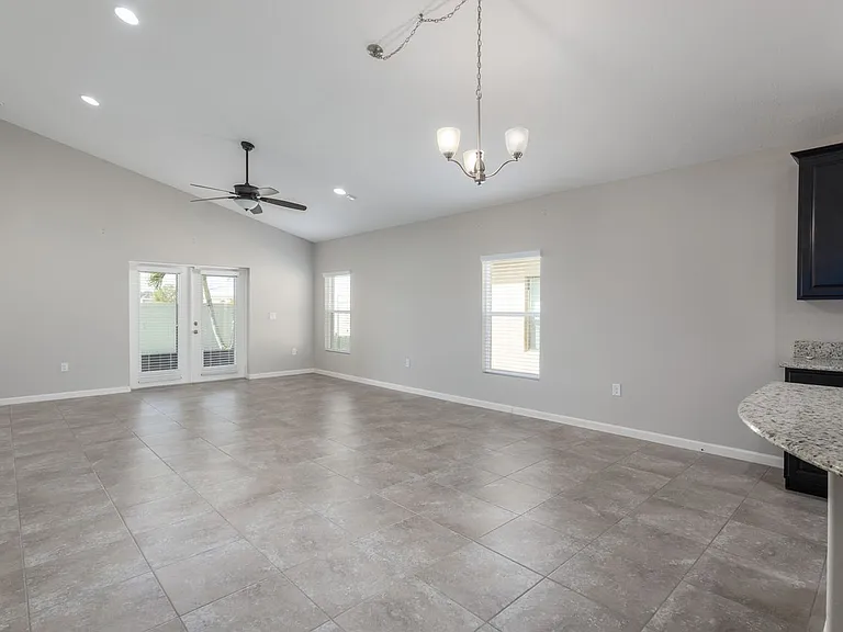 4105 Harvest Cir — Photo 7