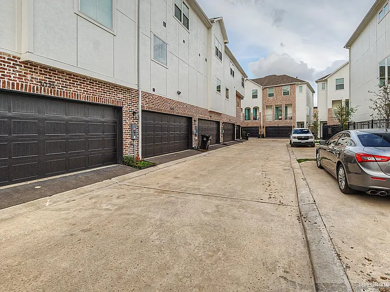 3033 Hicks St — Photo 23