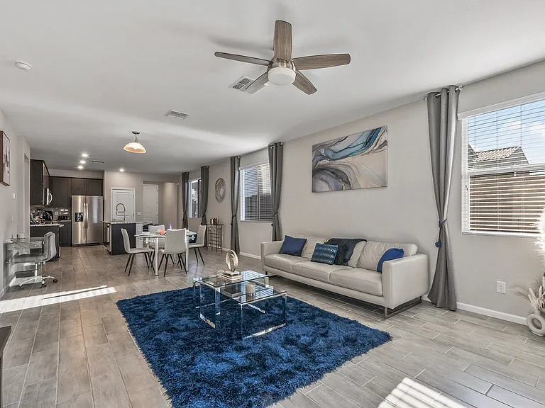 17352 W Paraiso Ln — Photo 5
