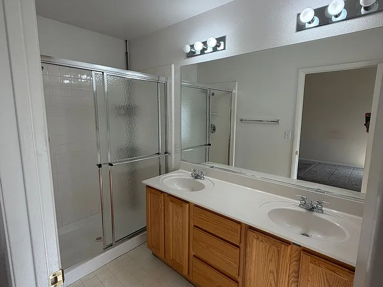 5408 Cove Point Dr — Photo 24