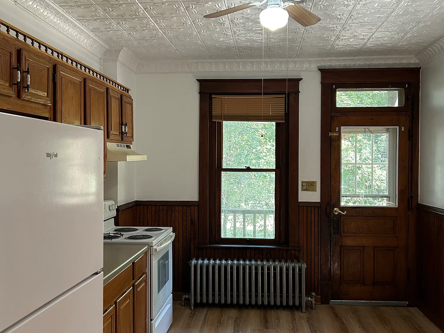 3 bed, 1500 sqft, $1,300 — Photo 3