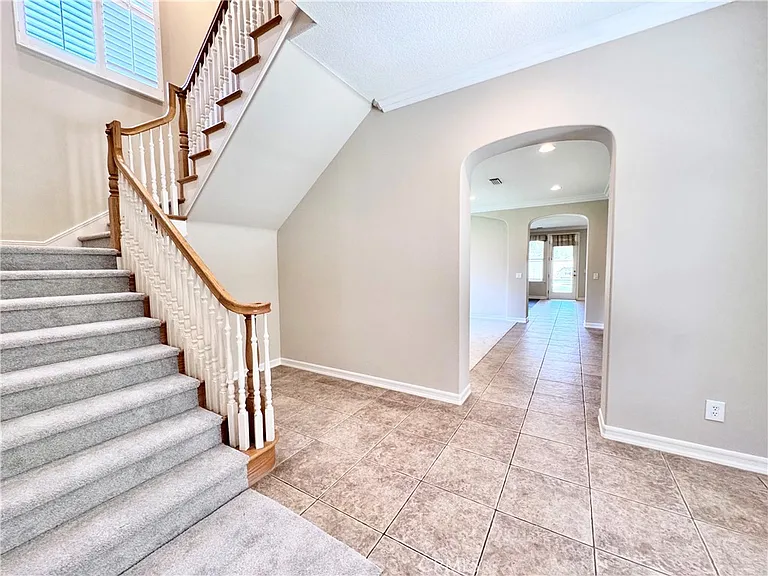 17 Pamela Way — Photo 13