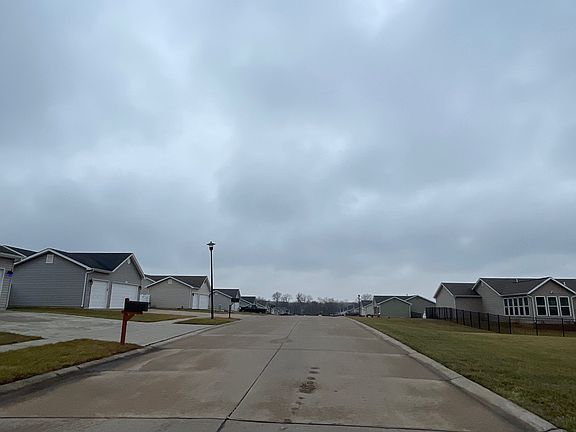 5th image of 307 Falcons Way