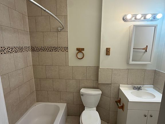 5th image of 2712 Pennsylvania Ave #1A