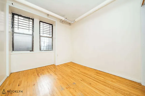 Rented by Nooklyn NYC LLC | media 11