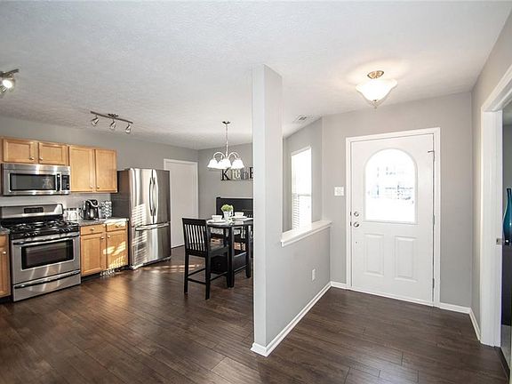 2nd image of 15283 Beam St