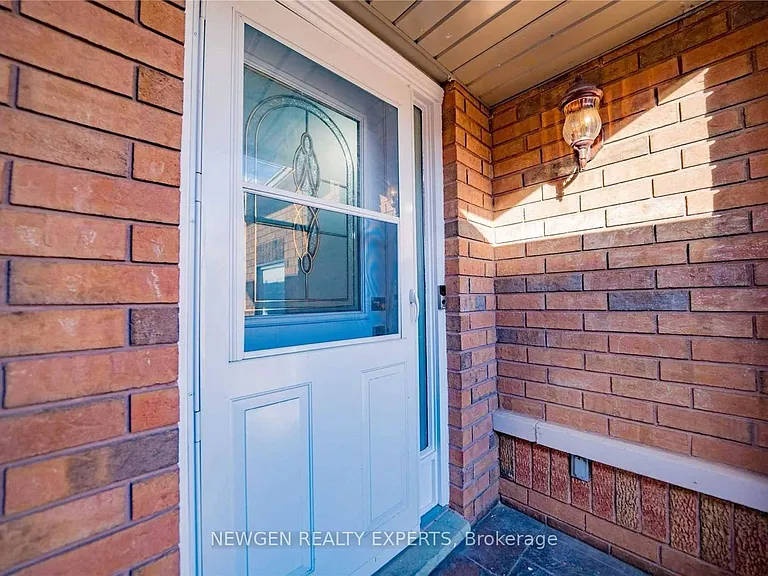 1856 Woodgate Ct — Photo 24