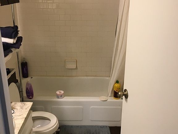5th image of 2801 Girard Ave S APT 103