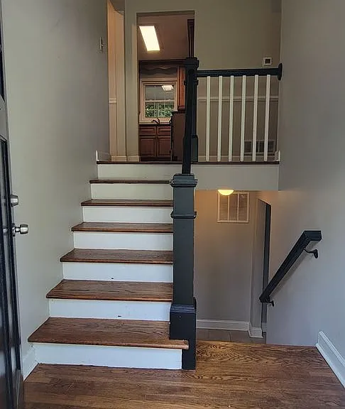 2497 Wentworth Dr NE — Photo 25