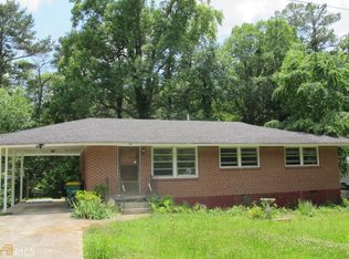 637 Valley View Dr, Forest Park, GA 30297