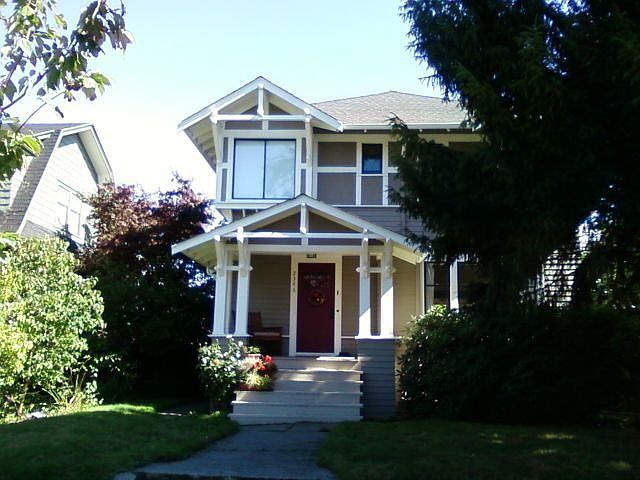 1907 Built-corner property