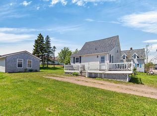 105 Riverside Dr, North Rustico, PE C0A1X0